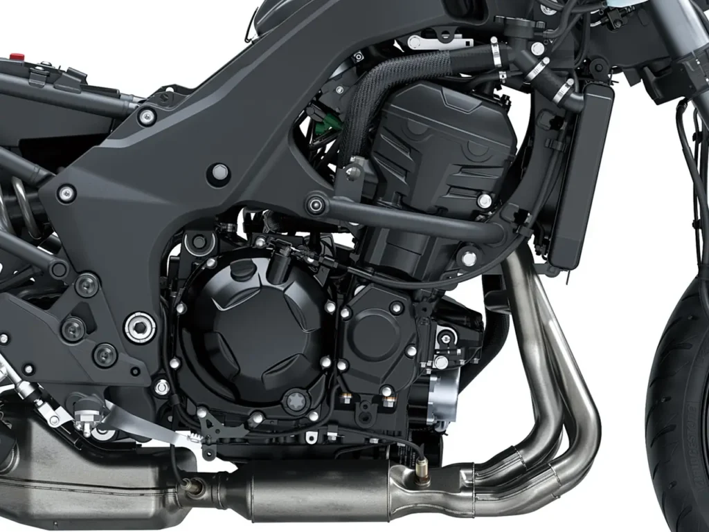 Kawasaki Versys 1000 SE offering outstanding real-world comfort and effective wind protection for experienced touring riders.