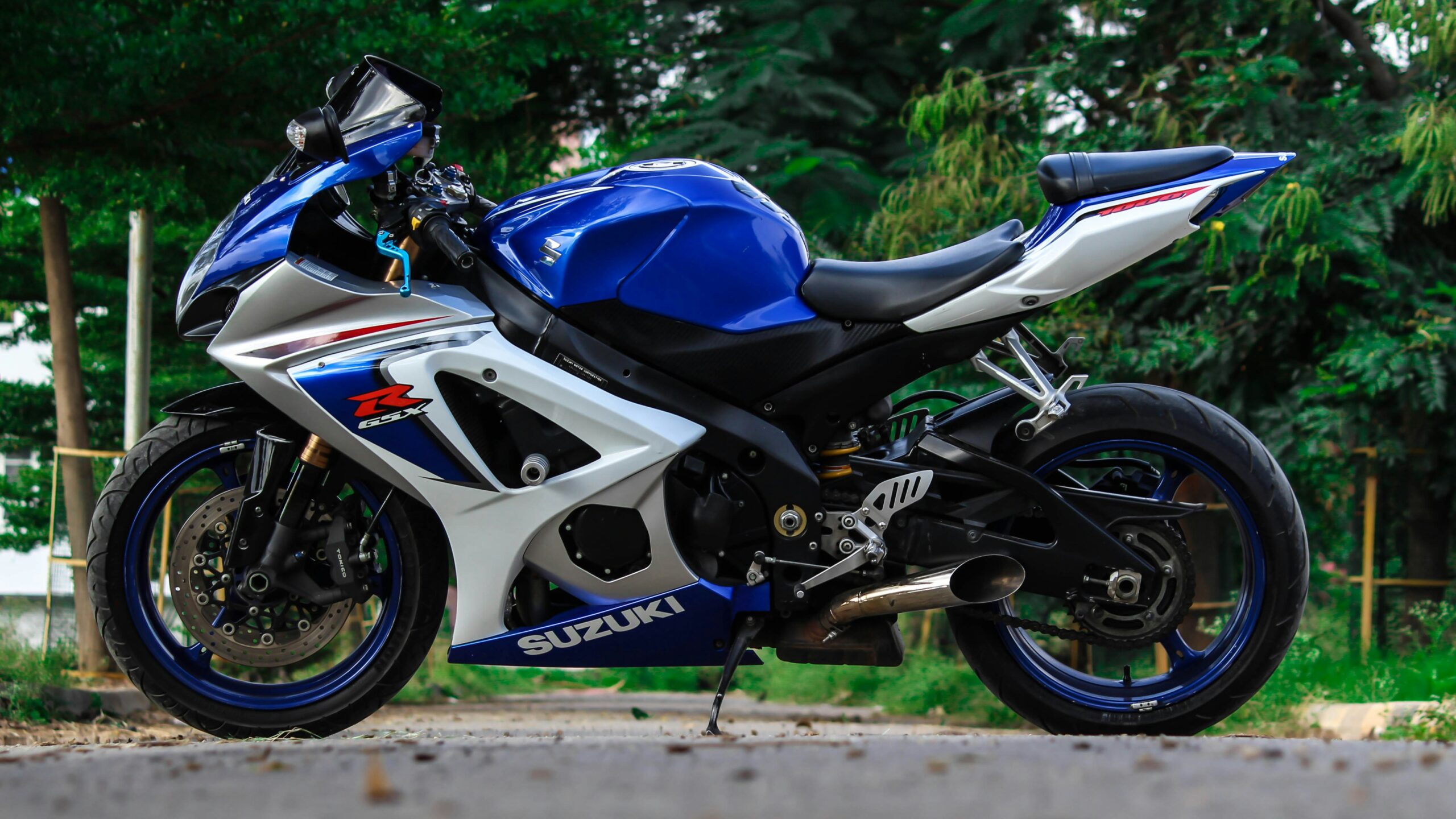 Suzuki motorcycle touring